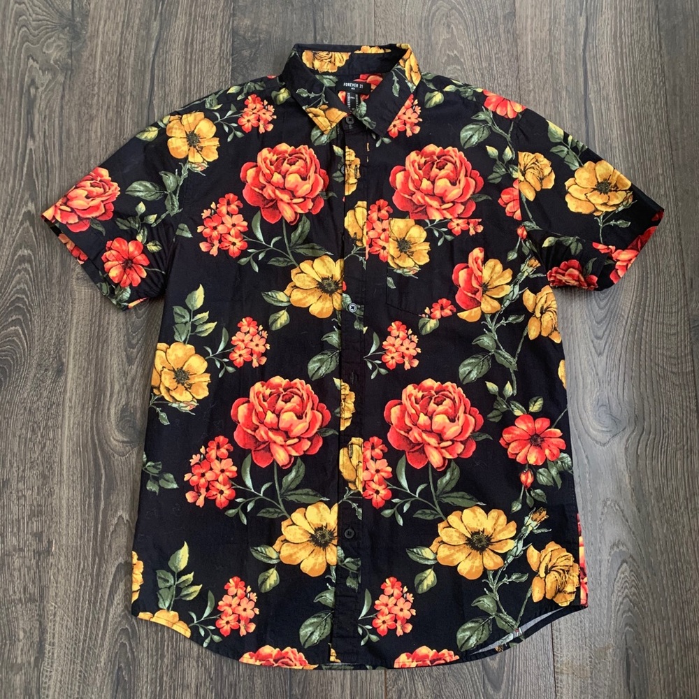 *SOLD* Black Floral Short Sleeve Button Up